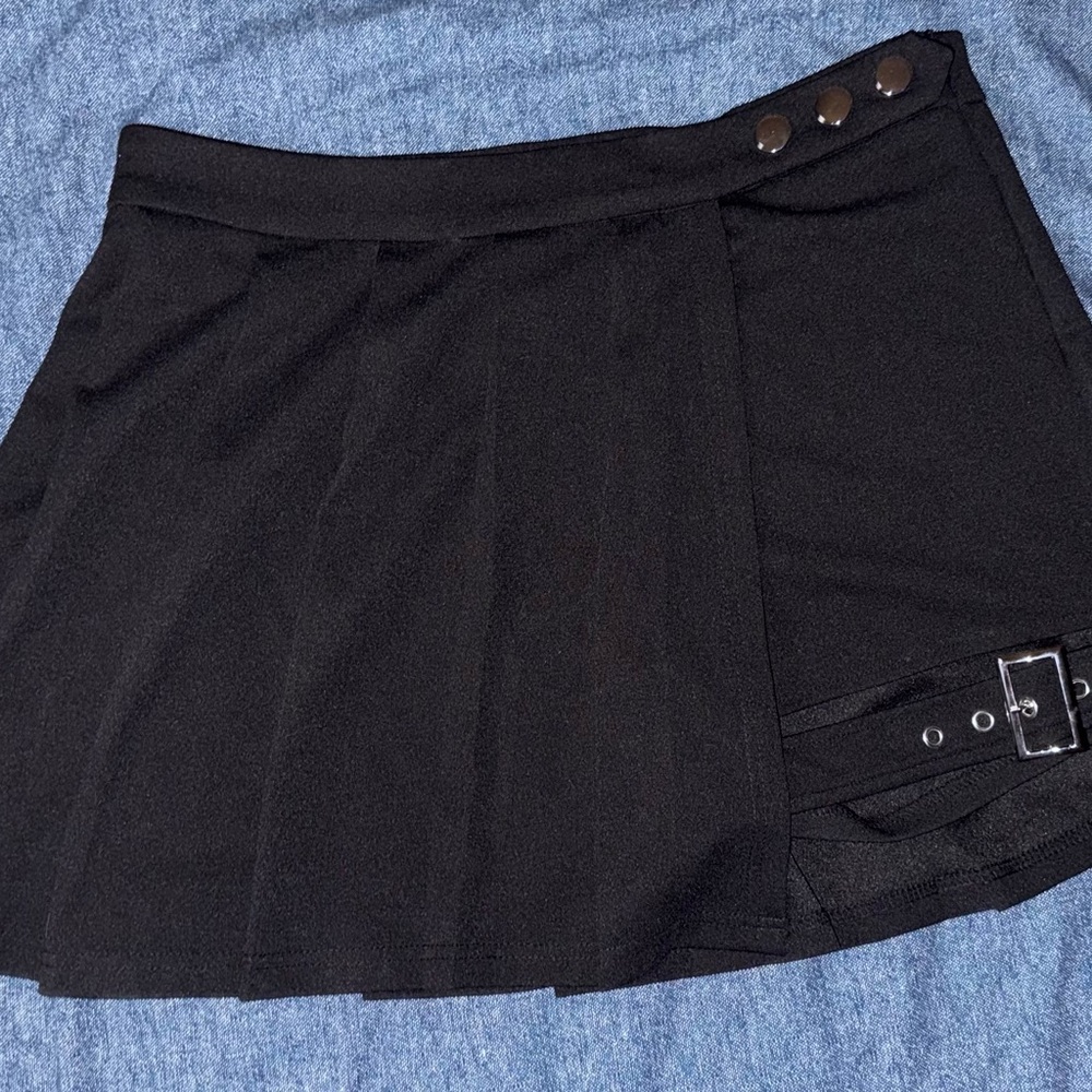 Fashion Nova Black Asymmetric Pleated Mini Skirt with Buckle Detail - Picture 2 of 8